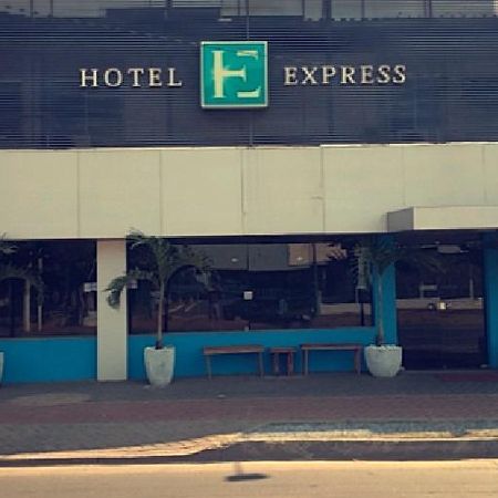 Hotel Express - Leva E Busca No Aeroporto Gratis 24 Horas Várzea Grande Exteriör bild